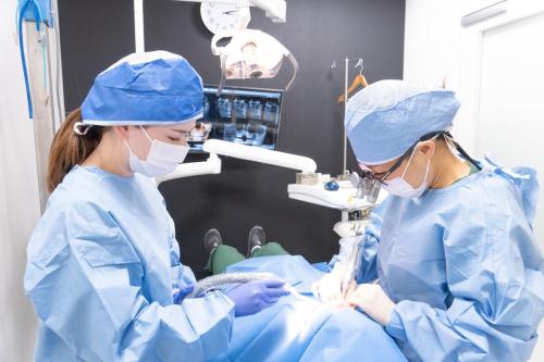 品川御殿山クレイン歯科、インプラントオペ