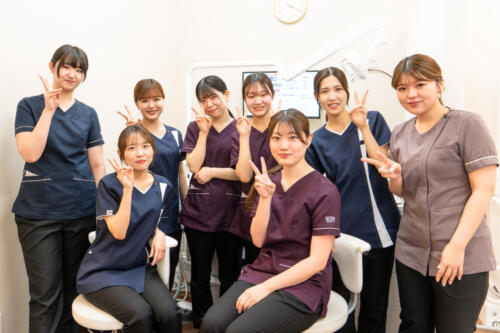 草加クレイン歯科、集合写真